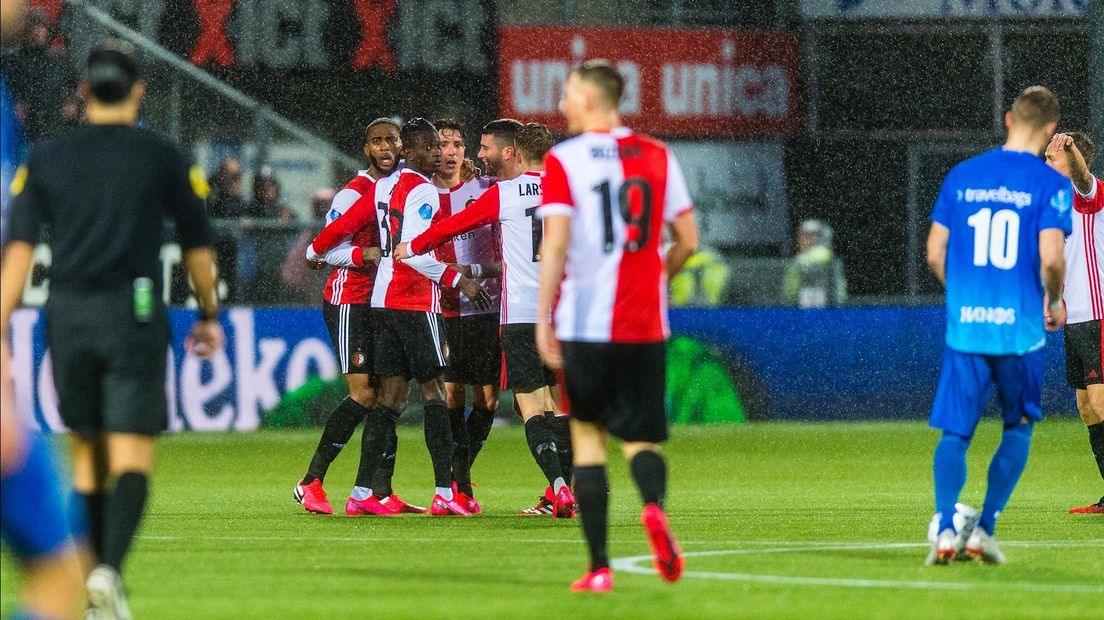 PEC Zwolle verliest van Feyenoord na spektakelstuk