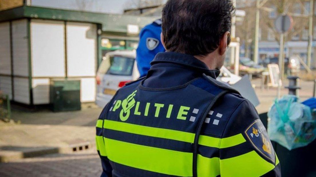 Haagse agenten gaan vrijuit voor meineed en mishandeling Omroep West