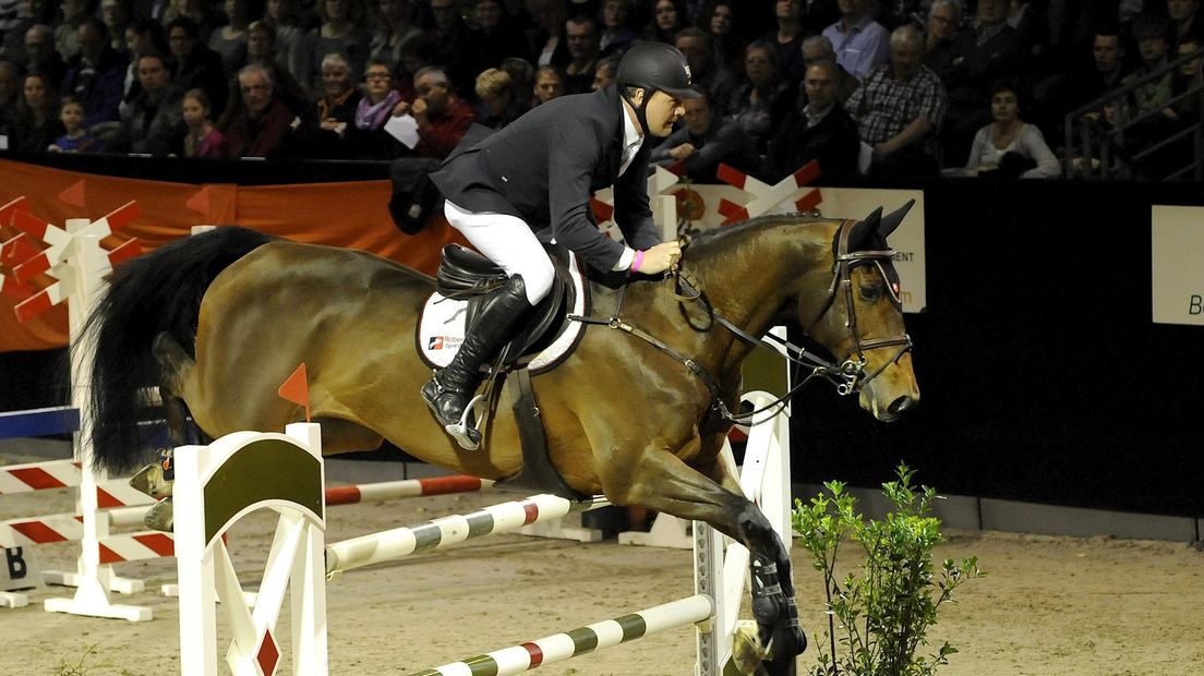 Springruiter Robert Vos uit Wierden viel in de prijzen tijdens Jumping Amsterdam