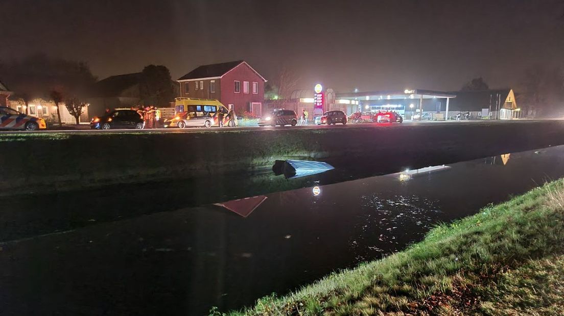 Auto te water in Smilde