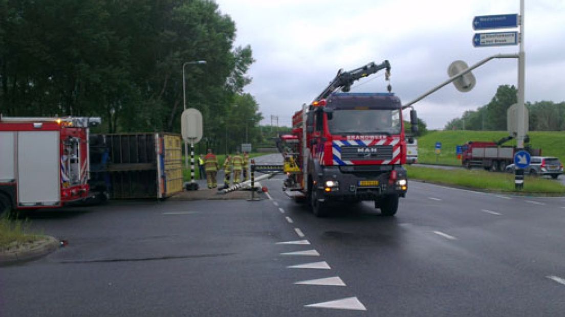 Op de Pleijroute (N325) tussen Velperbroek en Arnhem zijn weer 2 rijstroken open.