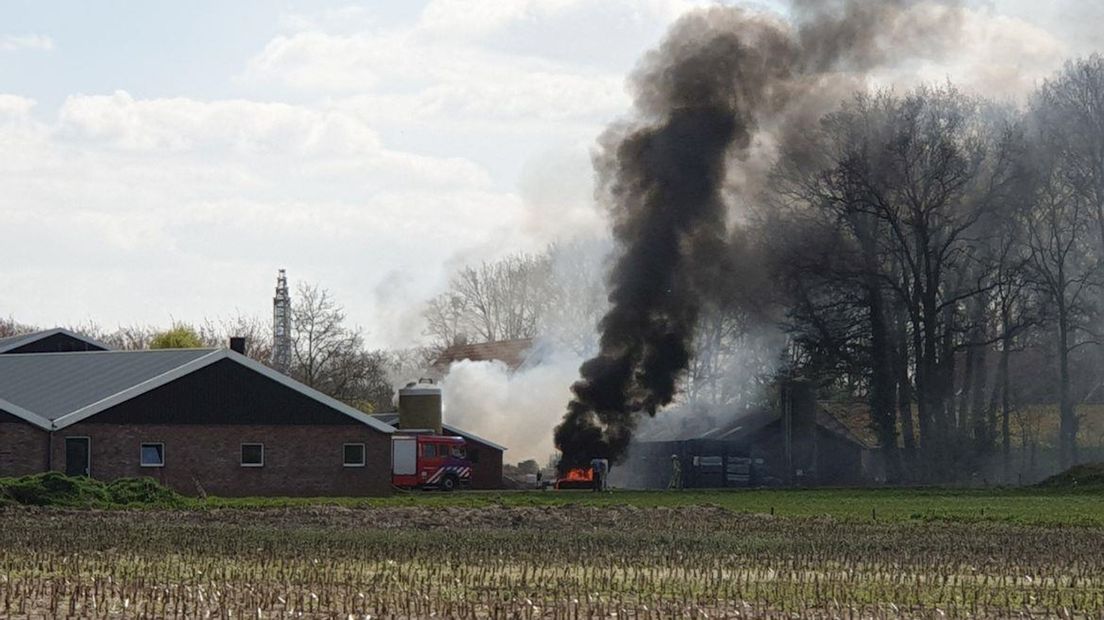 Brand in lege schuur in Hengelo