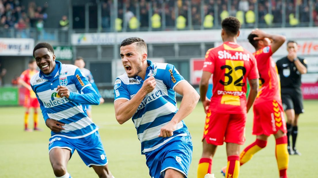 Mustafa Saymak scoort de 2-1
