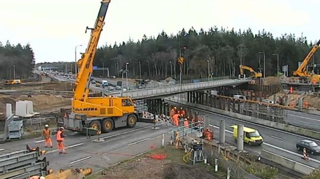 Webcambeeld van verplaatsing viaduct eind vorig jaar