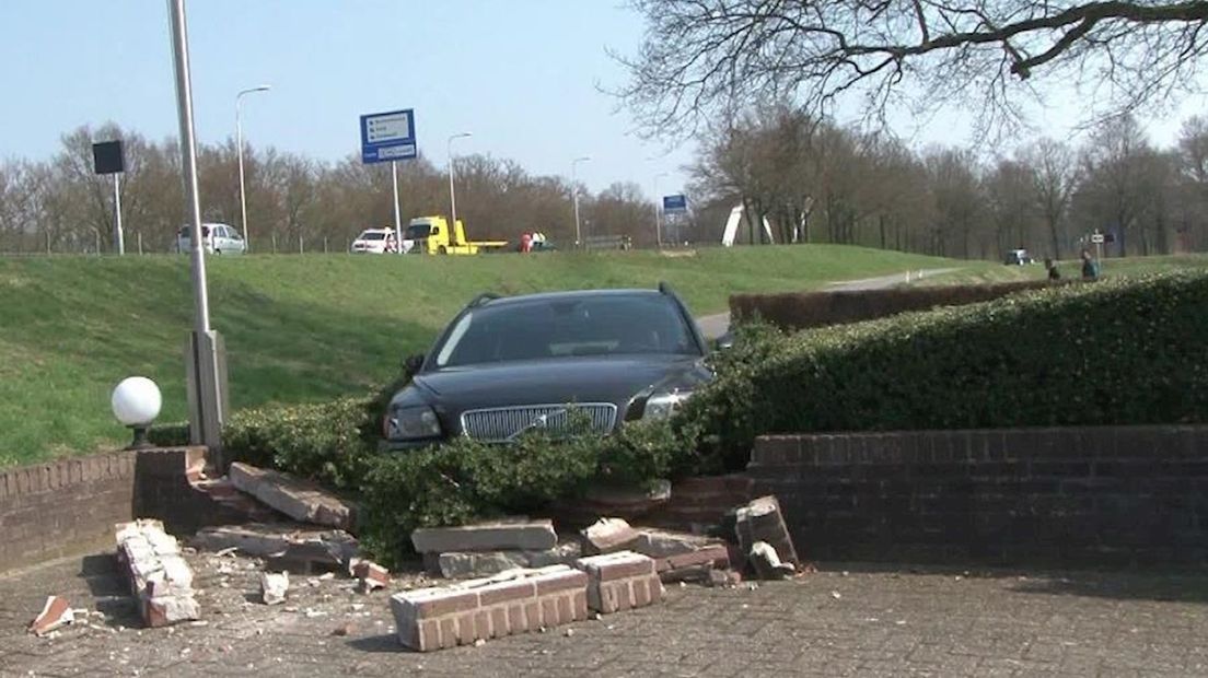 Ongeluk op Wierdensestraat in Almelo
