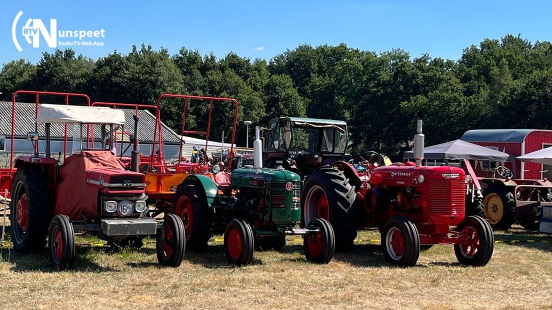 Prachtige tractoren bij de Oldtimer Dag in Hulshorst