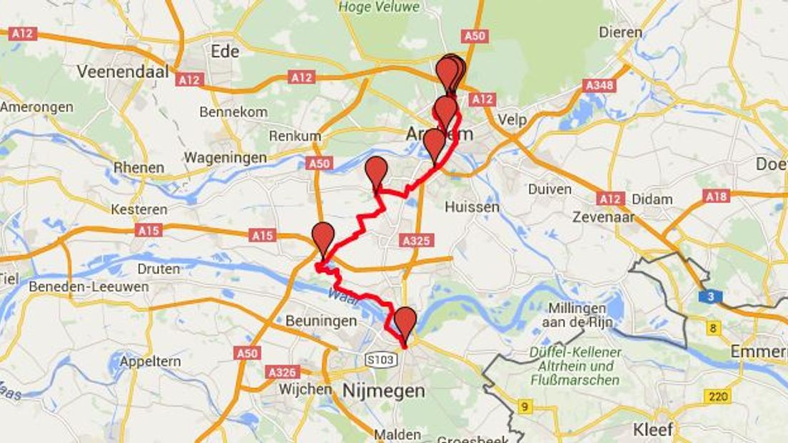 In Nijmegen vertrekken zaterdagnacht duizend wandelaars voor de Nacht van de Vluchteling. Deze wandeltocht van veertig kilometer wordt sinds 2010 gehouden. De wandeling is voor het eerst in Gelderland en gaat van Nijmegen naar Arnhem.