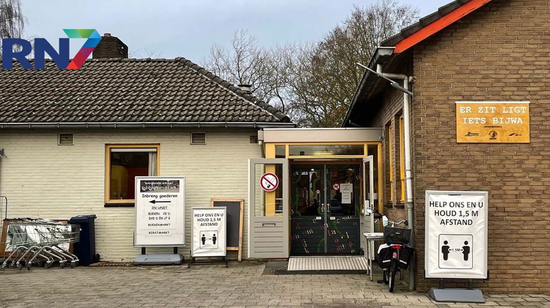 kringloopwinkel ErZitLigtIetsBijwa in Ewijk