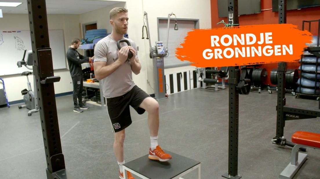 De Leeuw aan het trainen