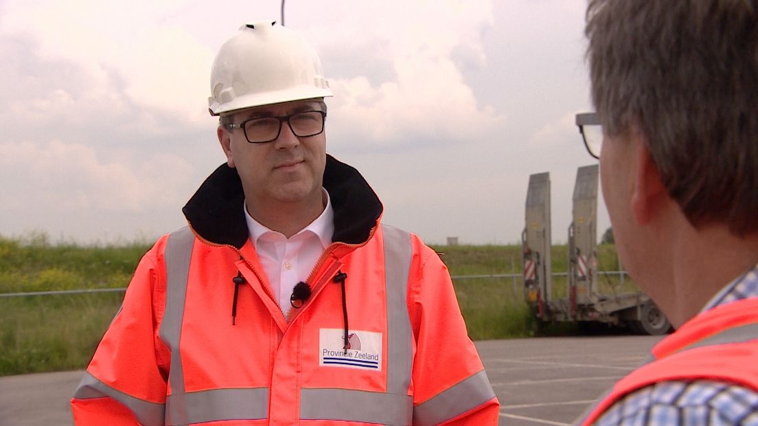 Gedeputeerde Harry van der Maas is politiek verantwoordelijk voor de Sloeweg