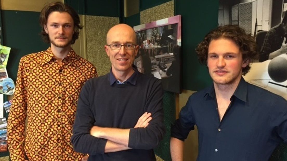 Keaton presenteert nieuwe geluid met 'Seventies Jeans'