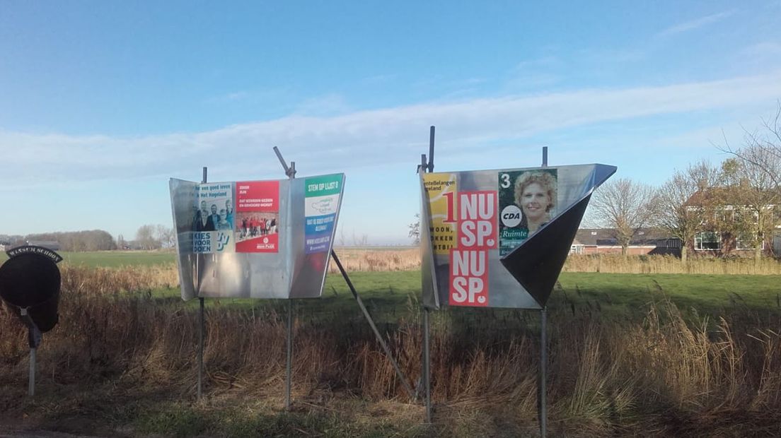 De vernielde verkiezingsborden