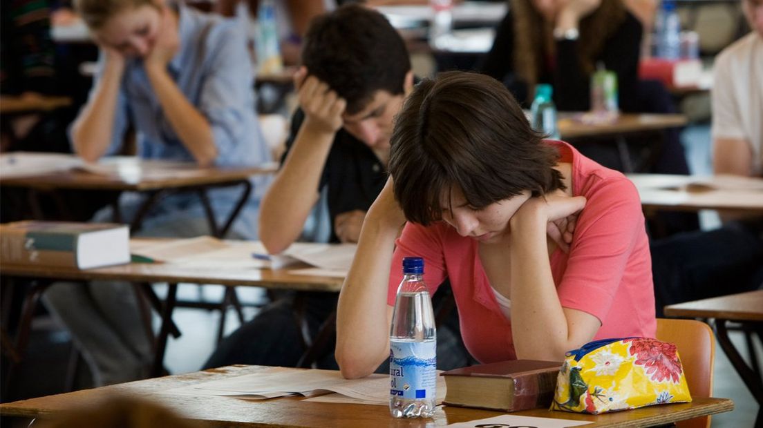 Aanmeldprocedure middelbare scholen Den Haag pas in 2018/2019 op de schop Omroep West
