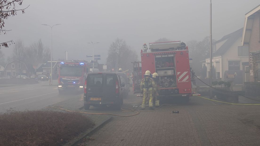 Rheezerend Dedemsvaart staat vol rook na brand