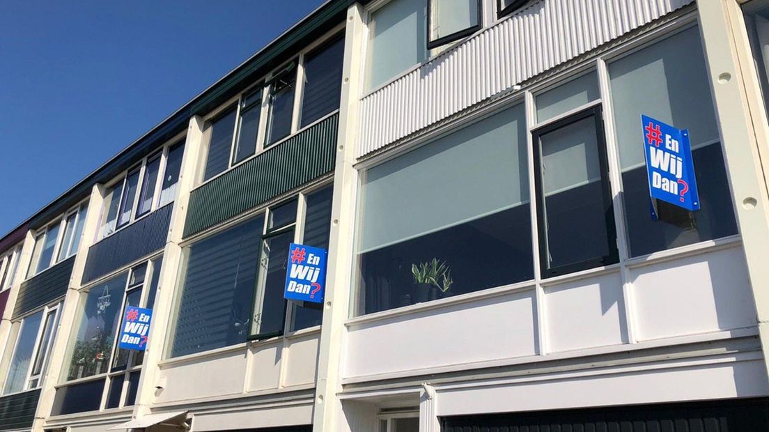 Het vergeten hoekje hangt vol met makelaarsborden