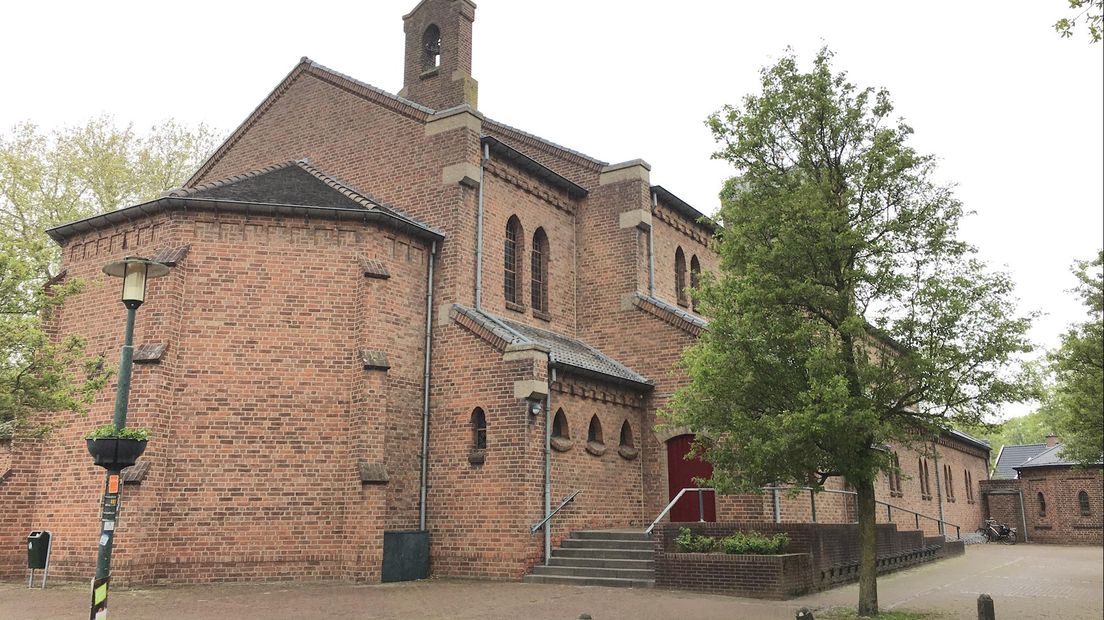 HH Petrus en Paulus Hengevelde