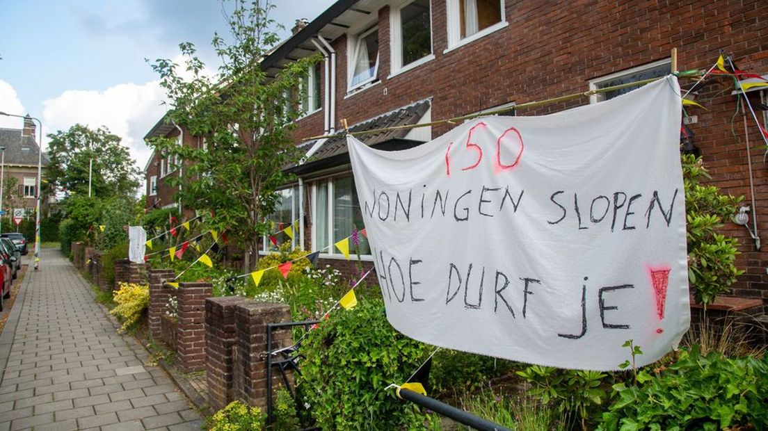Protest van huiseigenaren van de buurt rondom de Arnhemse Schaapsdrift.