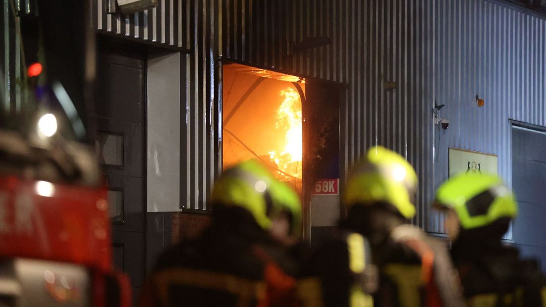 Major fire in Lisse business complex: ‘Everything is black and the dryers are burned’