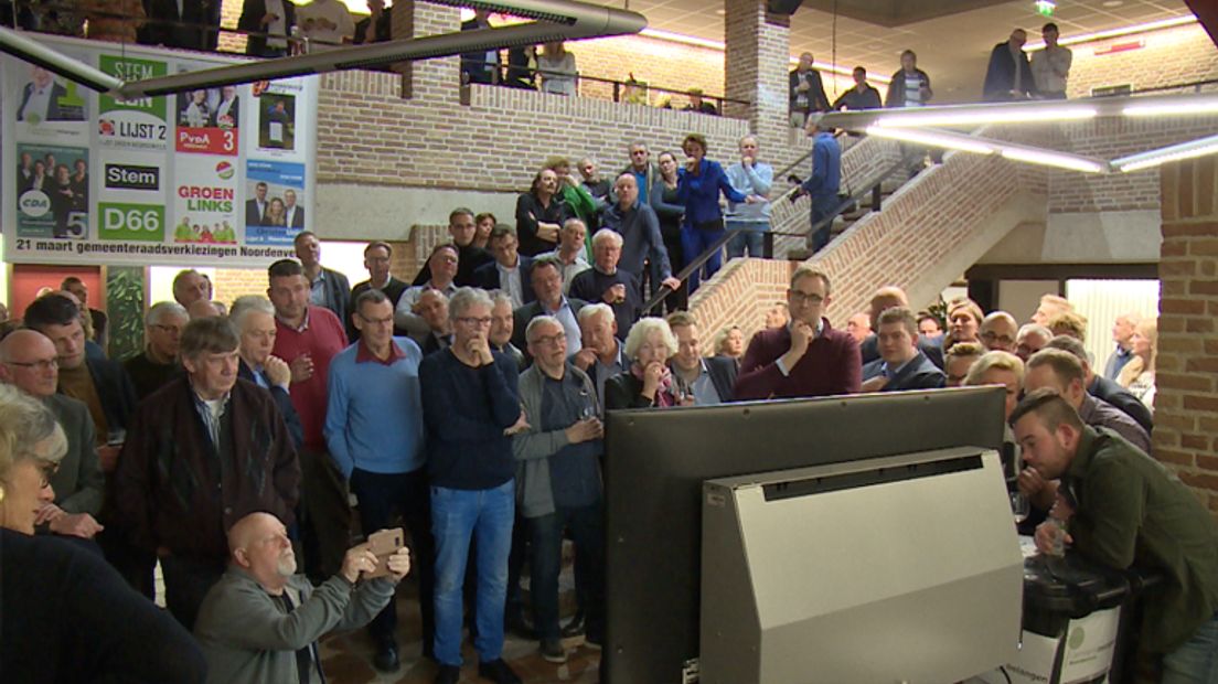 In Noordenveld wordt gespannen op de uitslag gewacht (Rechten: RTV Drenthe/Jeroen Willems)