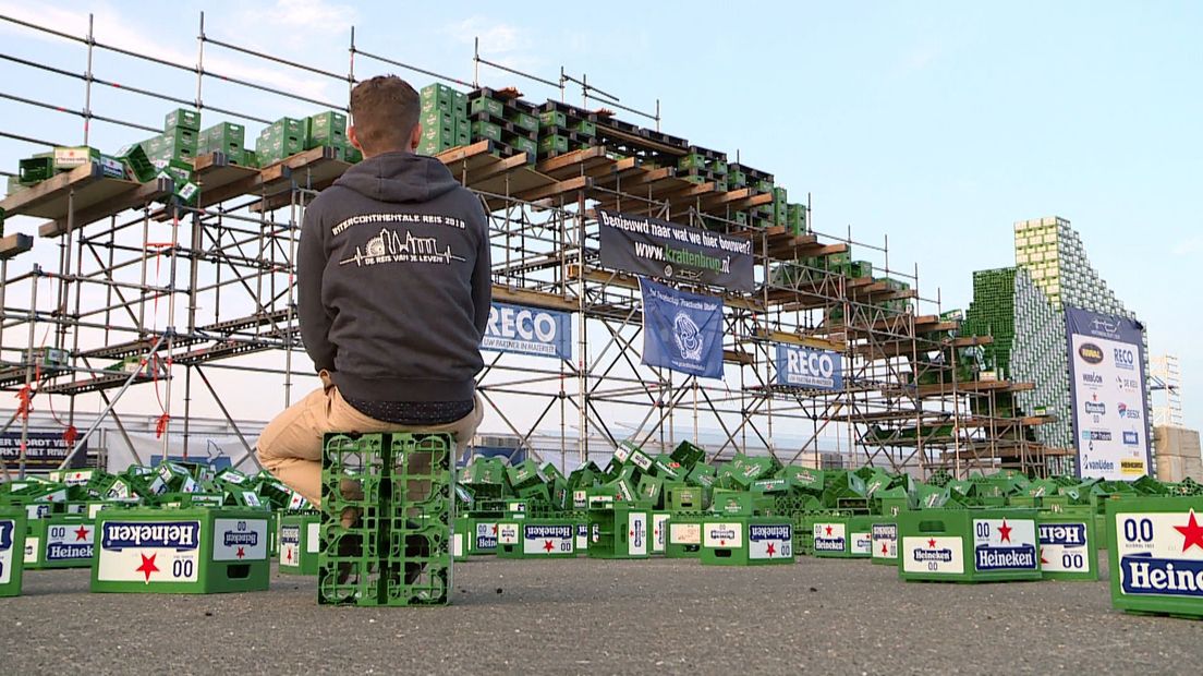 De ingestorte bierkrattenbrug