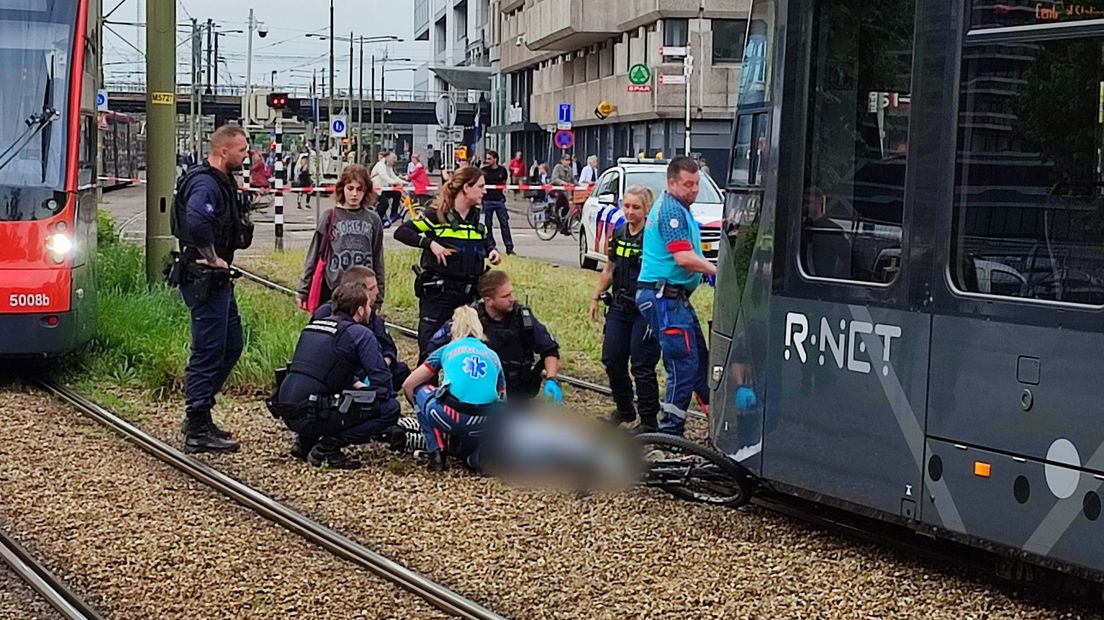 Het tramverkeer rond Den Haag Centraal is als gevolg van de aanrijding ontregeld
