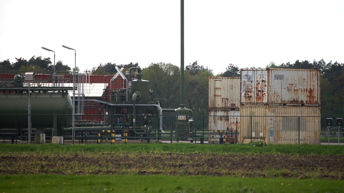 De zeecontainers bij de gaswinningsput (Rechten: RTV Drenthe/Andries Ophof)