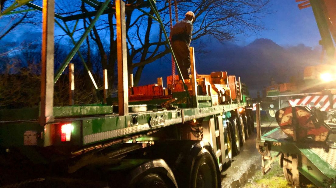 Problemen gemaal Ter Idzard door harde wind en regen; extra pomp ingezet - Omrop Fryslan