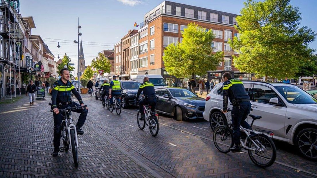 De politie hield een grote controle in Arnhem.