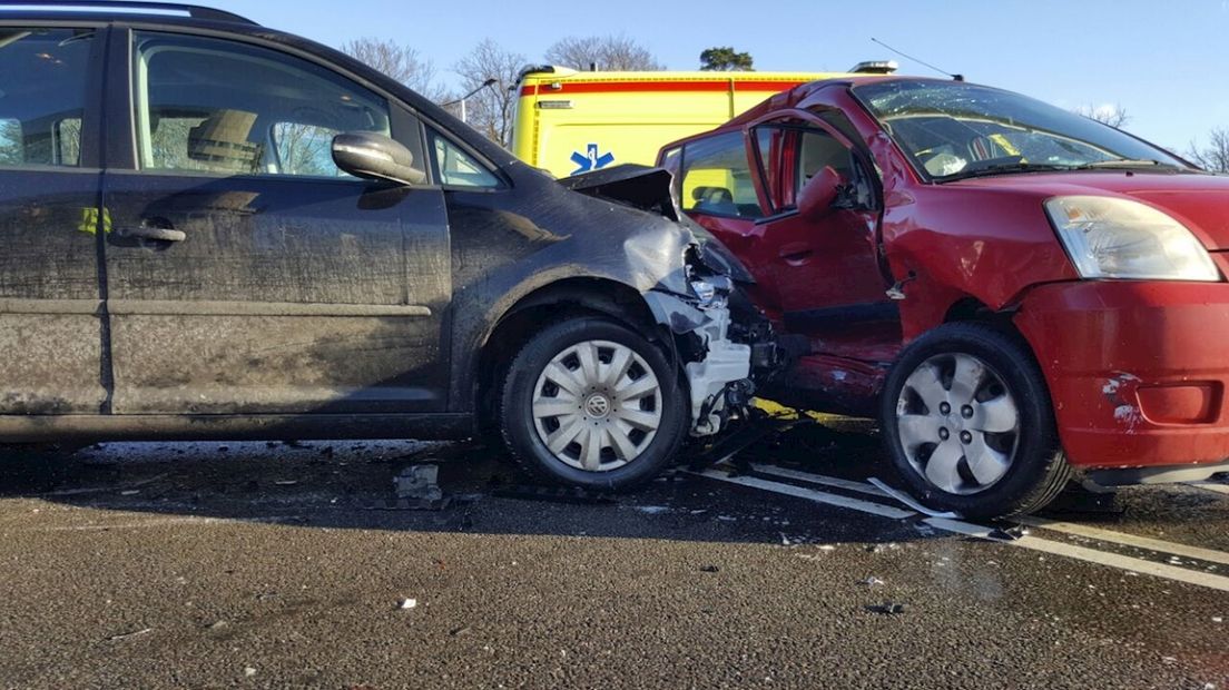 Flinke schade aan beide auto's