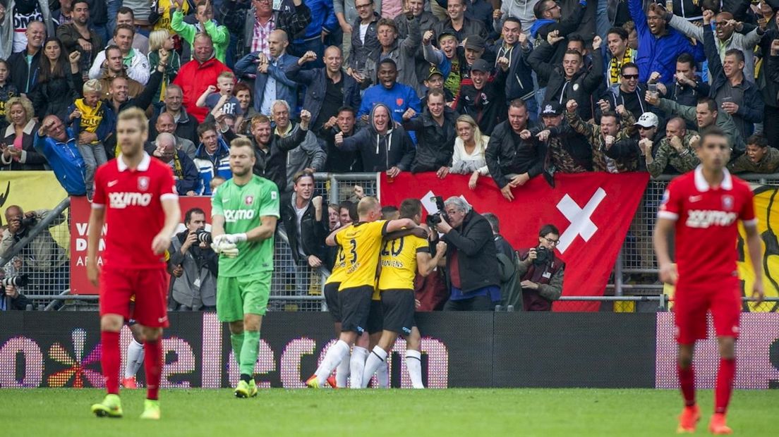 NAC juicht na de gelijkmaker, Twente treurt