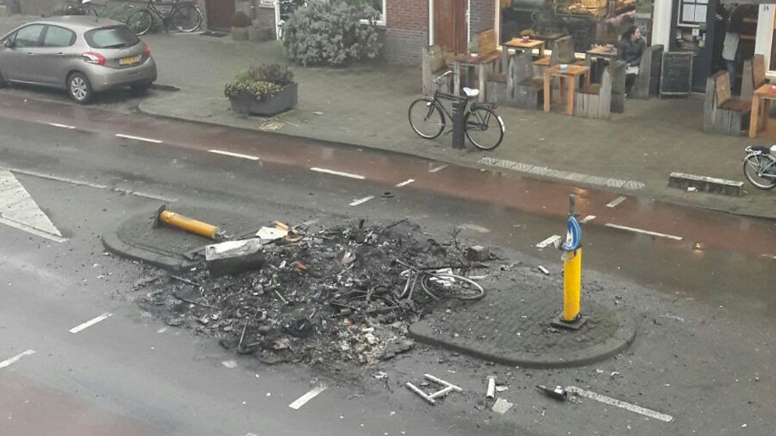 Op de Sweder van Zuylenweg in Zuilen was wel vuurwerkoverlast, zo blijkt op nieuwjaardag.