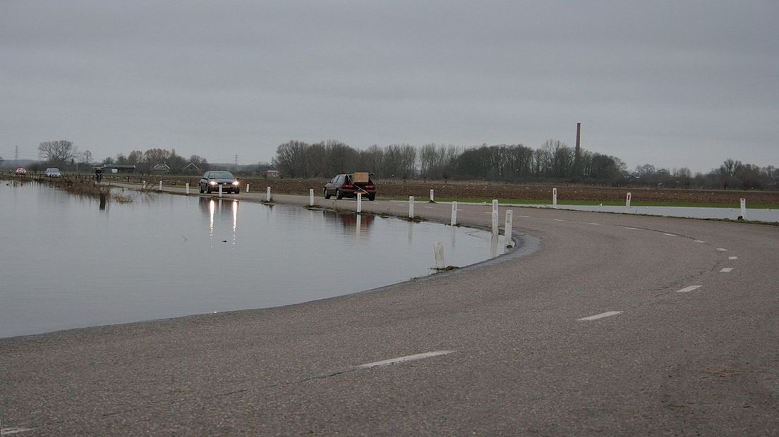 Verkeer over toegangsweg