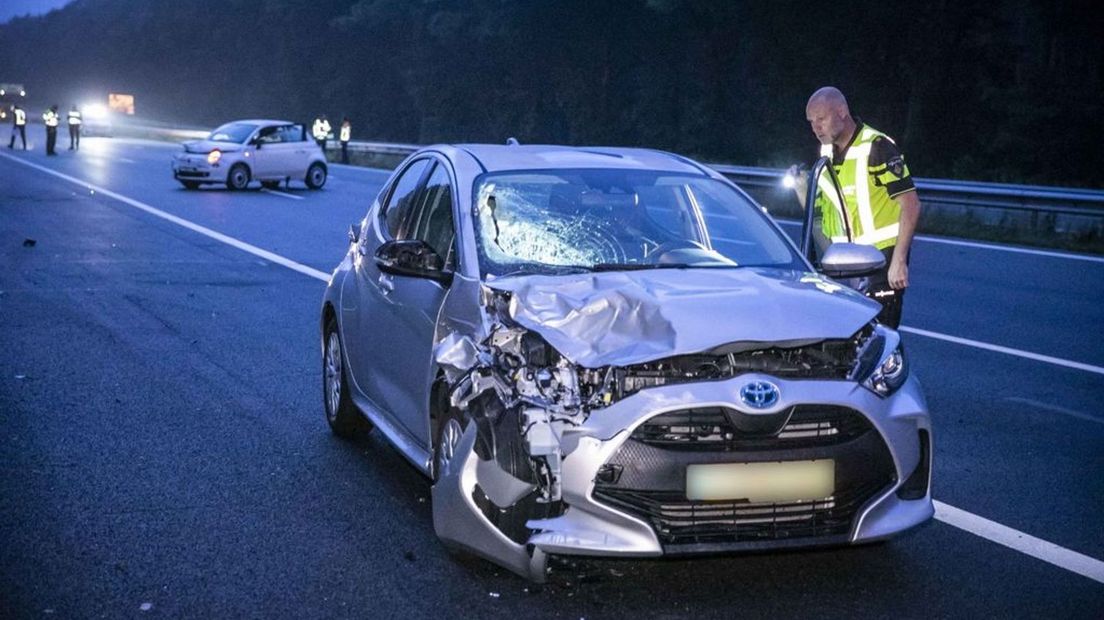 De snelweg A12 zat na het ongeval uren dicht.