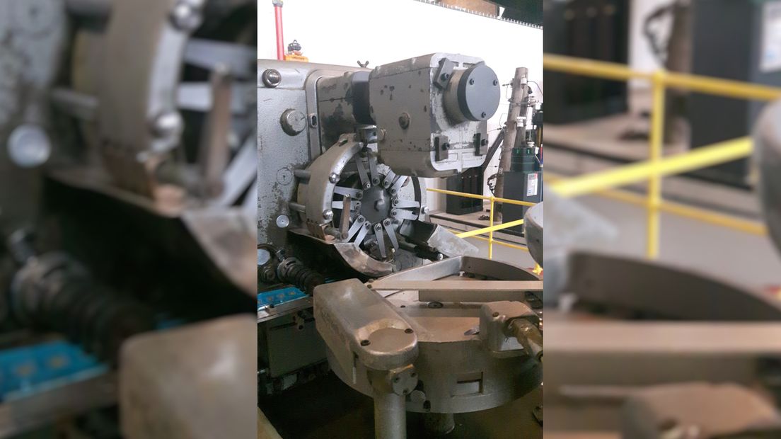 De nieuwe aanwist van het Industrieel Museum Zeeland in Sas van Gent: een snoepjeswikkelmachine
