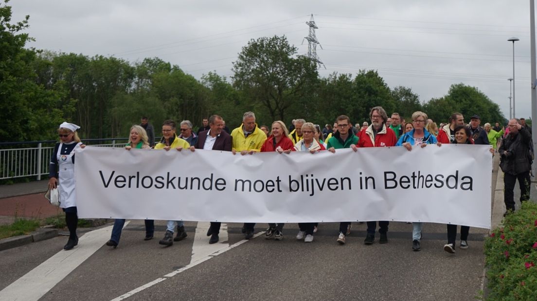 Protestactie voor behoud verloskunde in Hoogeveen (Rechten: RTV Drenthe/Kim Stellingwerf)