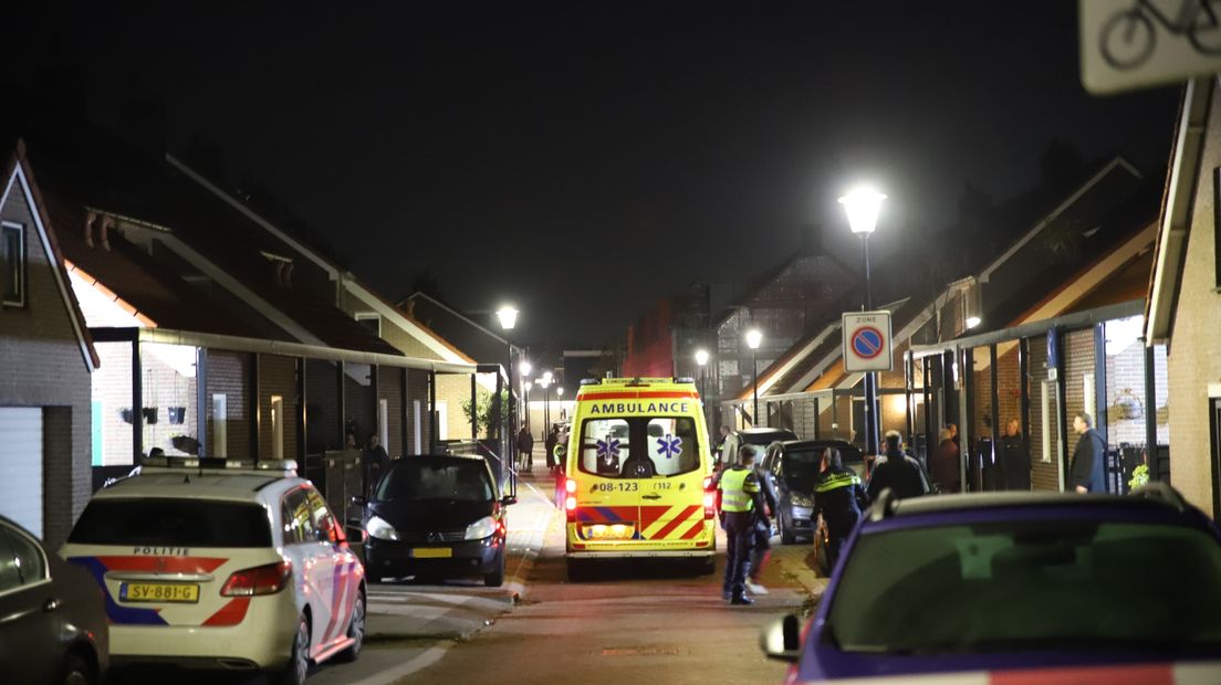 De gewonde werd naar het ziekenhuis gebracht.