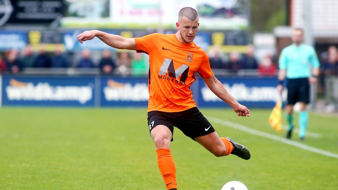 Clubtopscorer Jesper Drost van HHC Hardenberg scoorde tegen Quick Boys