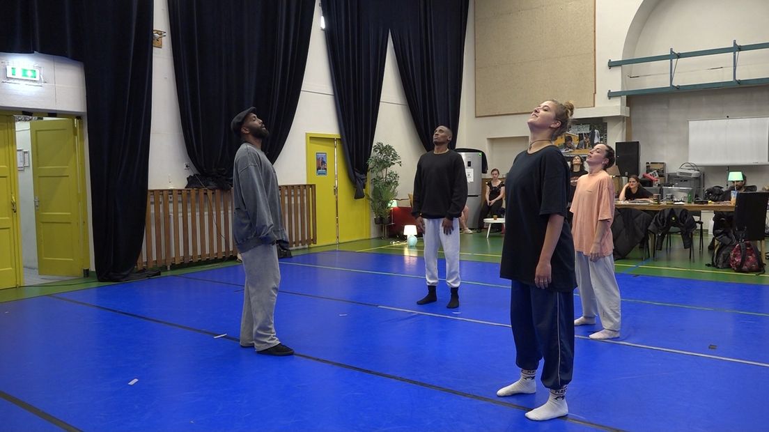 Repeteren voor de voorstelling Líx