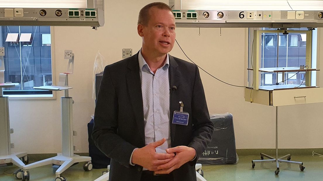 Peter van der Voort, hoofd van de intensive care-afdeling van het UMCG in Stad.