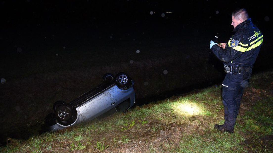 De bestuurder van de auto kon snel worden bevrijd,