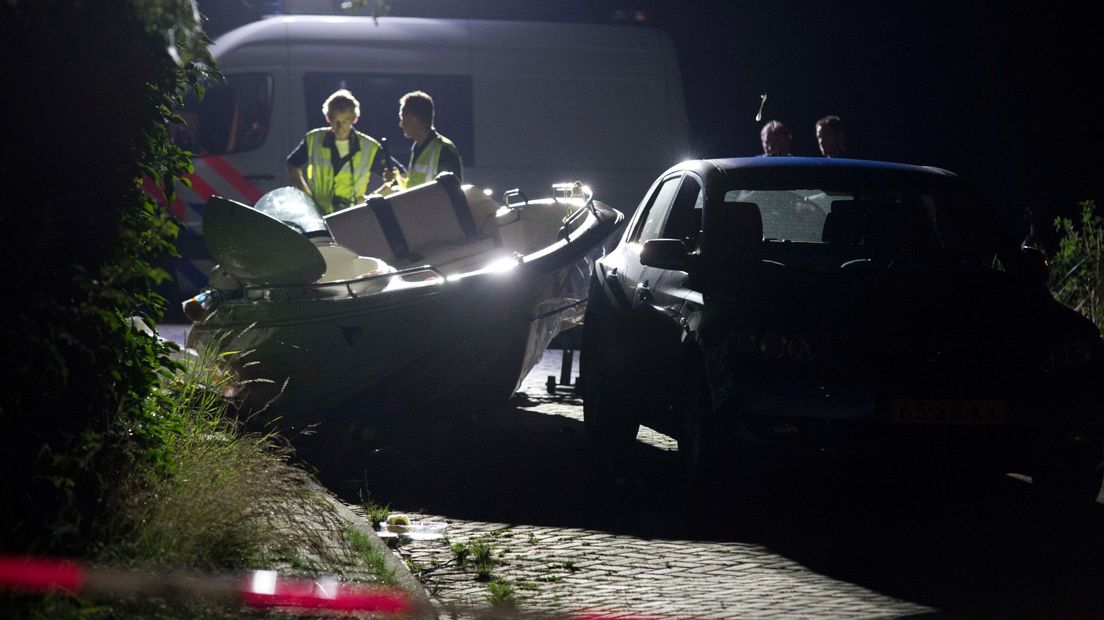 Bij een ongeval in de buurt van de jachthaven van Zutphen is zaterdagavond een 22-jarige man uit Zutphen om het leven gekomen.