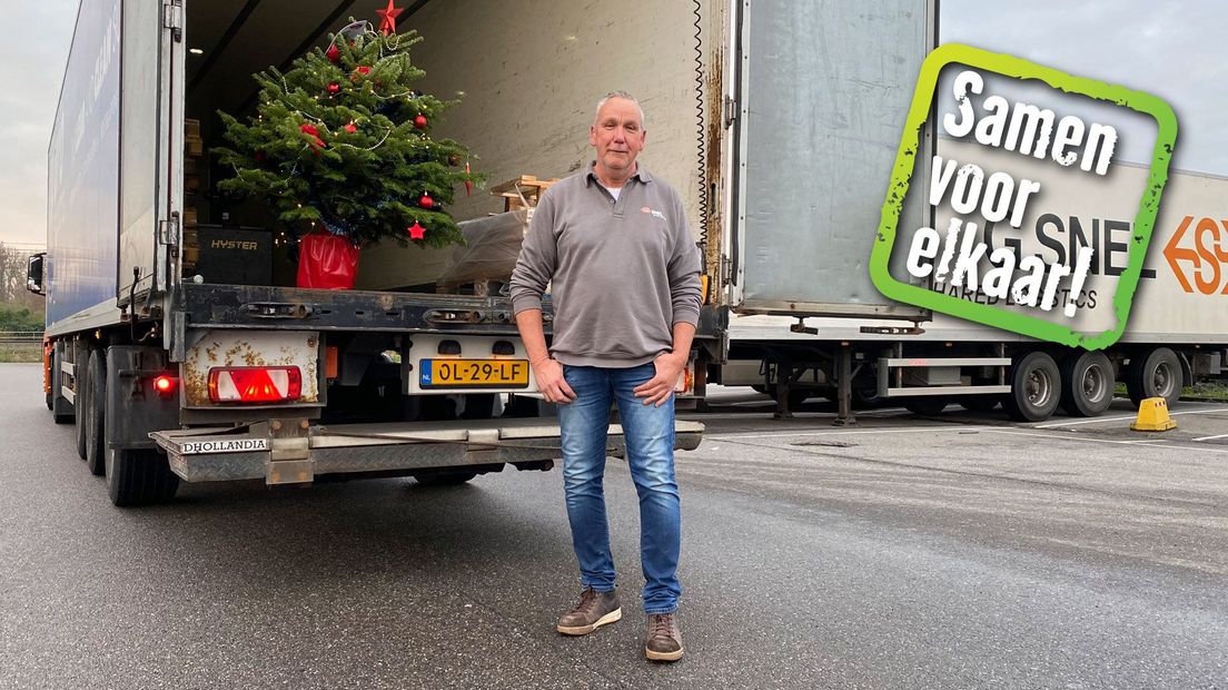 Trucker Raymond krijgt bedankt-kerstboom van dochter: 'Je bent de