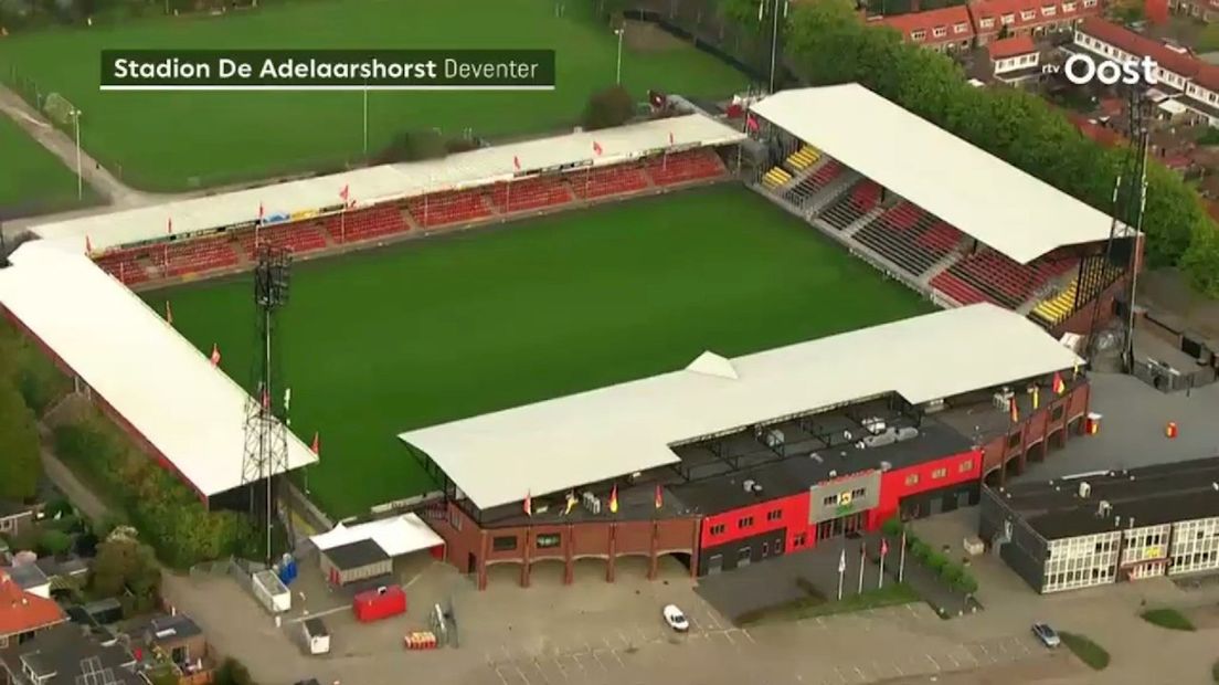 Stadion De Adelaarshorst in Deventer in Overijssel in Vogelvlucht