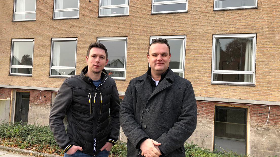 Een rustige wijk in het dorp Andelst waar alleenstaande moeders met een verleden van psychische problemen, drugsverslaving of criminaliteit komen wonen: veel buurtbewoners zien dat niet zitten. Zij zijn bang voor overlast. Onterecht, zegt de gemeente.