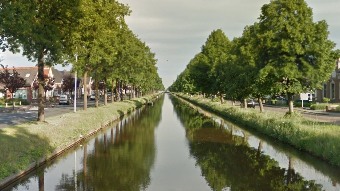 Het kanaal dat door Stadskanaal loopt, vanaf de Boerveenschemond gezien.