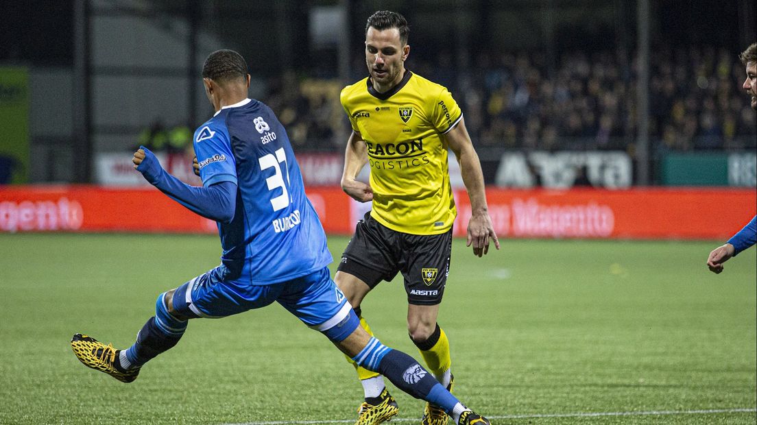 Heracles Almelo lijft nederlaag in Venlo