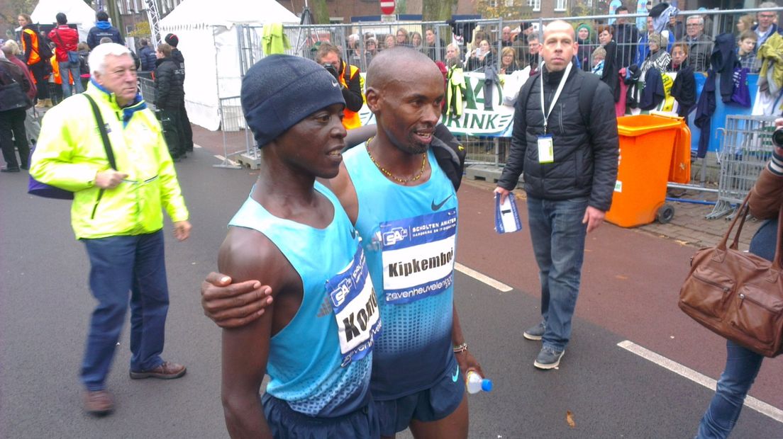 De Keniaan Leonard Komon heeft zondag de 30e Zevenheuvelenloop gewonnen.