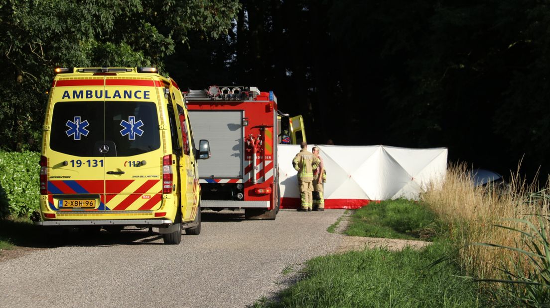 Wielrenner overleden bij ongeluk op Oud Ferdinandusdijk bij Absdale