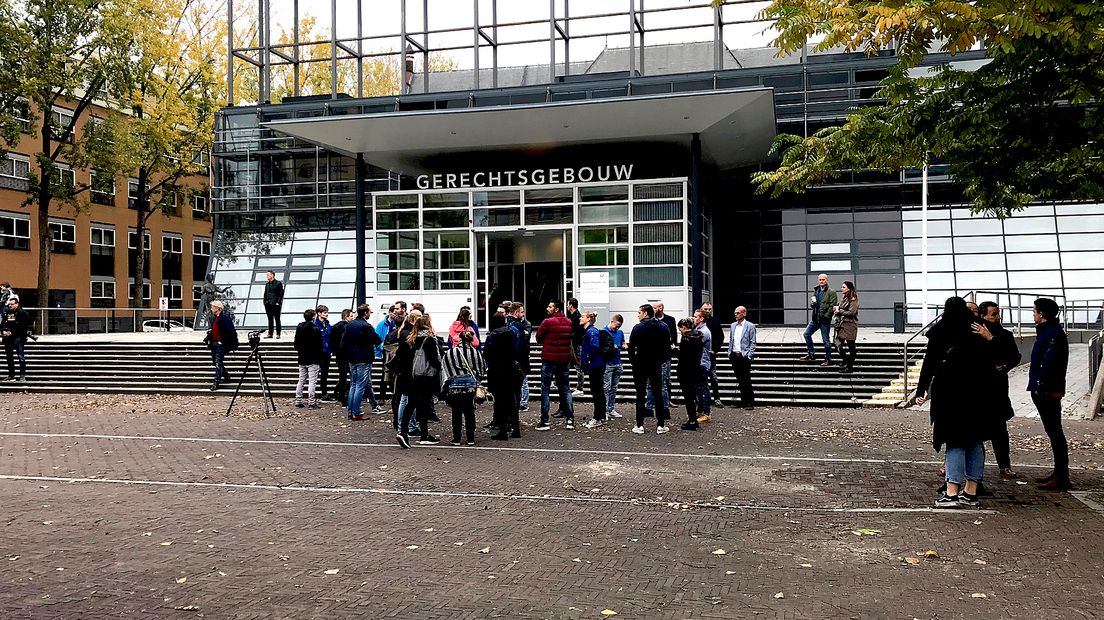 Veel belangstellenden bij de Utrechtse rechtbank