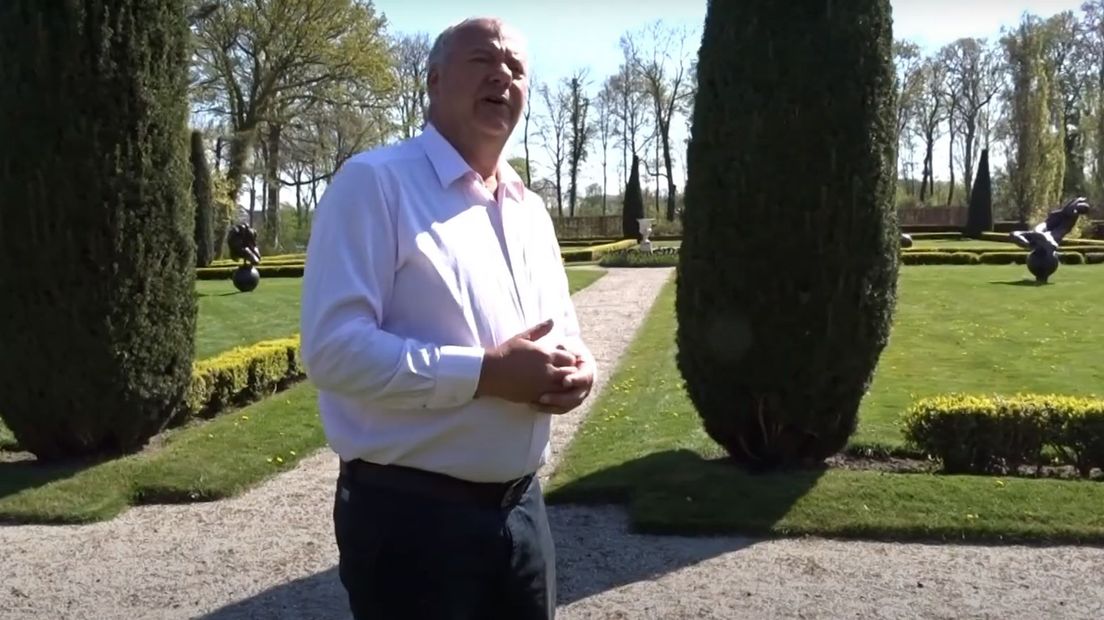 Huismeester Verhildersum met pensioen: van ontdekkingen in tunnels tot mysterieuze put - RTV Noord